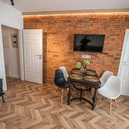 شقة Stylowy & Bike & Grill شتوروك